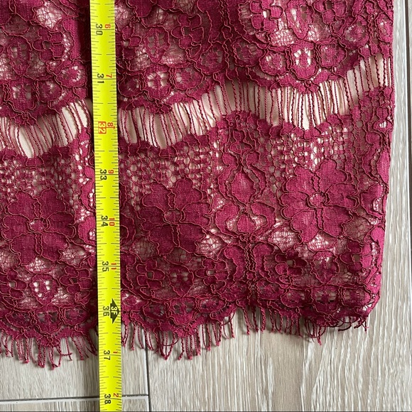 Maeve Peplum Lace Dress - Large - Picture 8 of 14